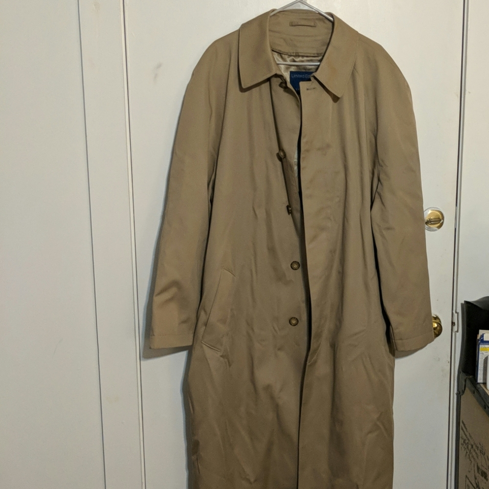 Men's limited edition London fog trench coat